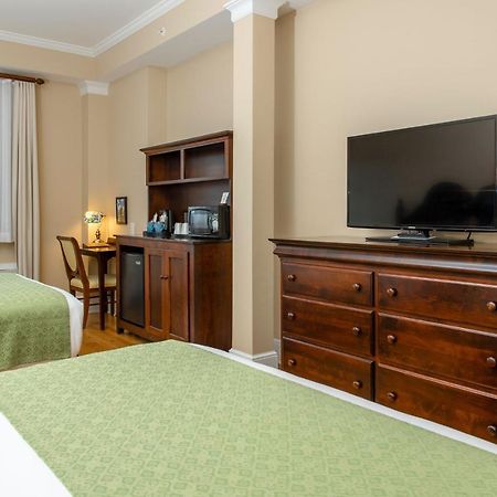 Mills Park Hotel Yellow Springs エクステリア 写真