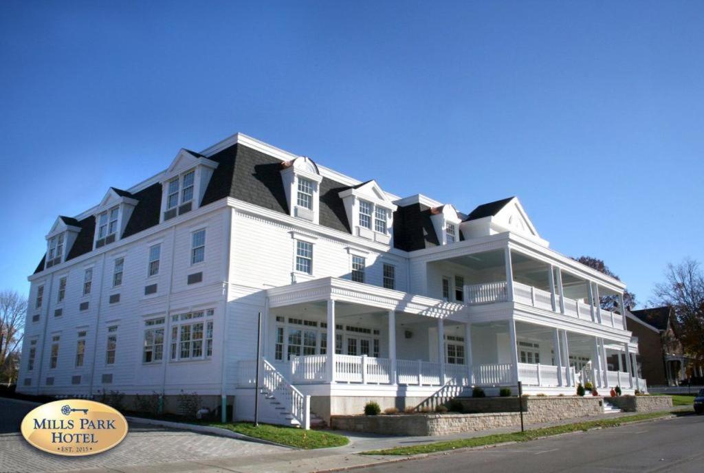Mills Park Hotel Yellow Springs エクステリア 写真