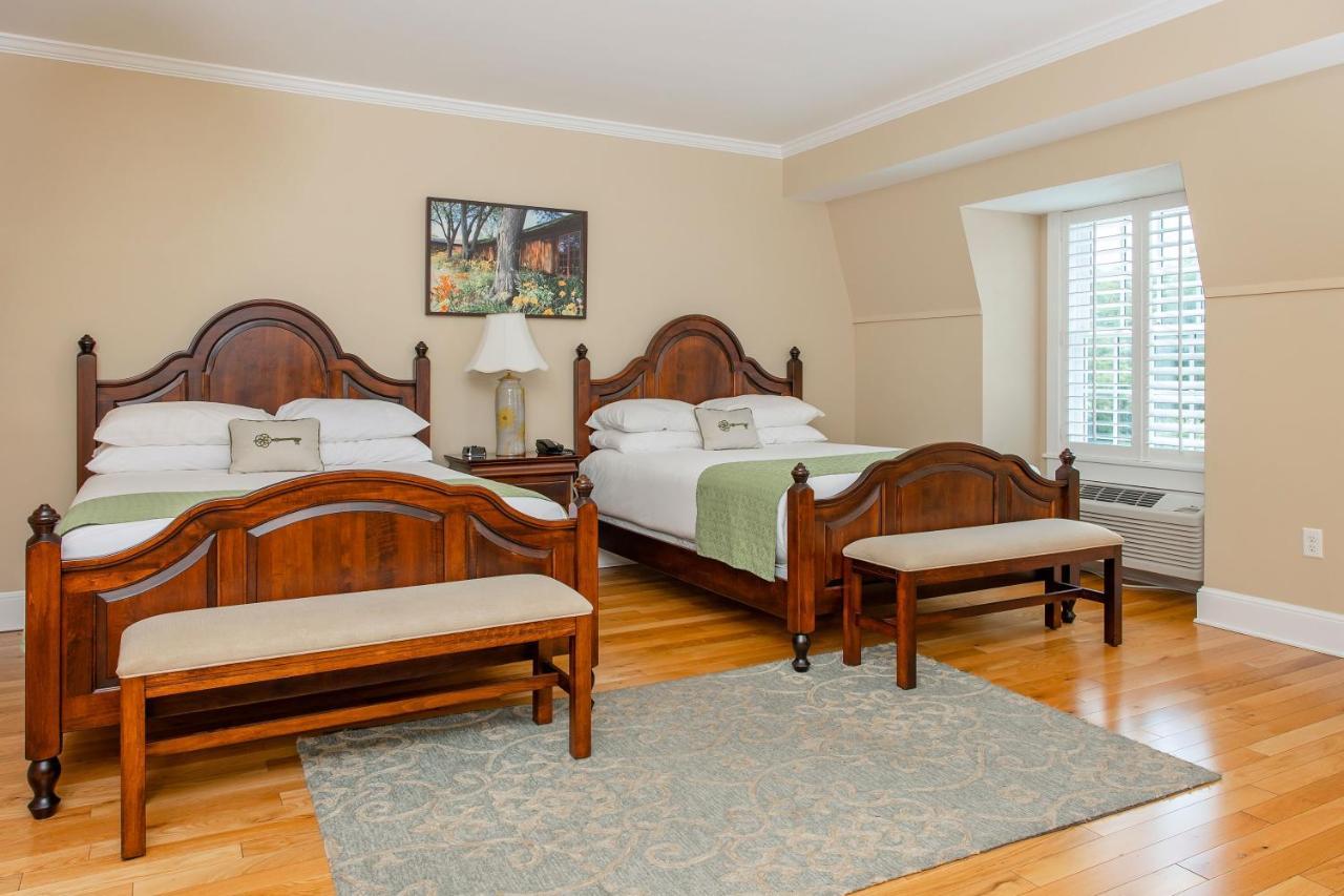 Mills Park Hotel Yellow Springs エクステリア 写真