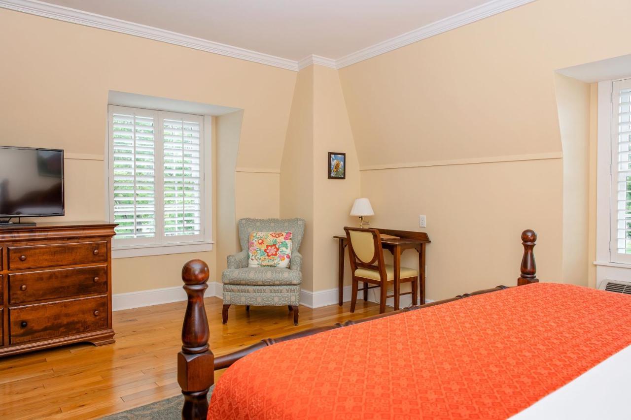 Mills Park Hotel Yellow Springs エクステリア 写真