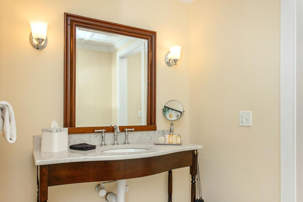 Mills Park Hotel Yellow Springs エクステリア 写真