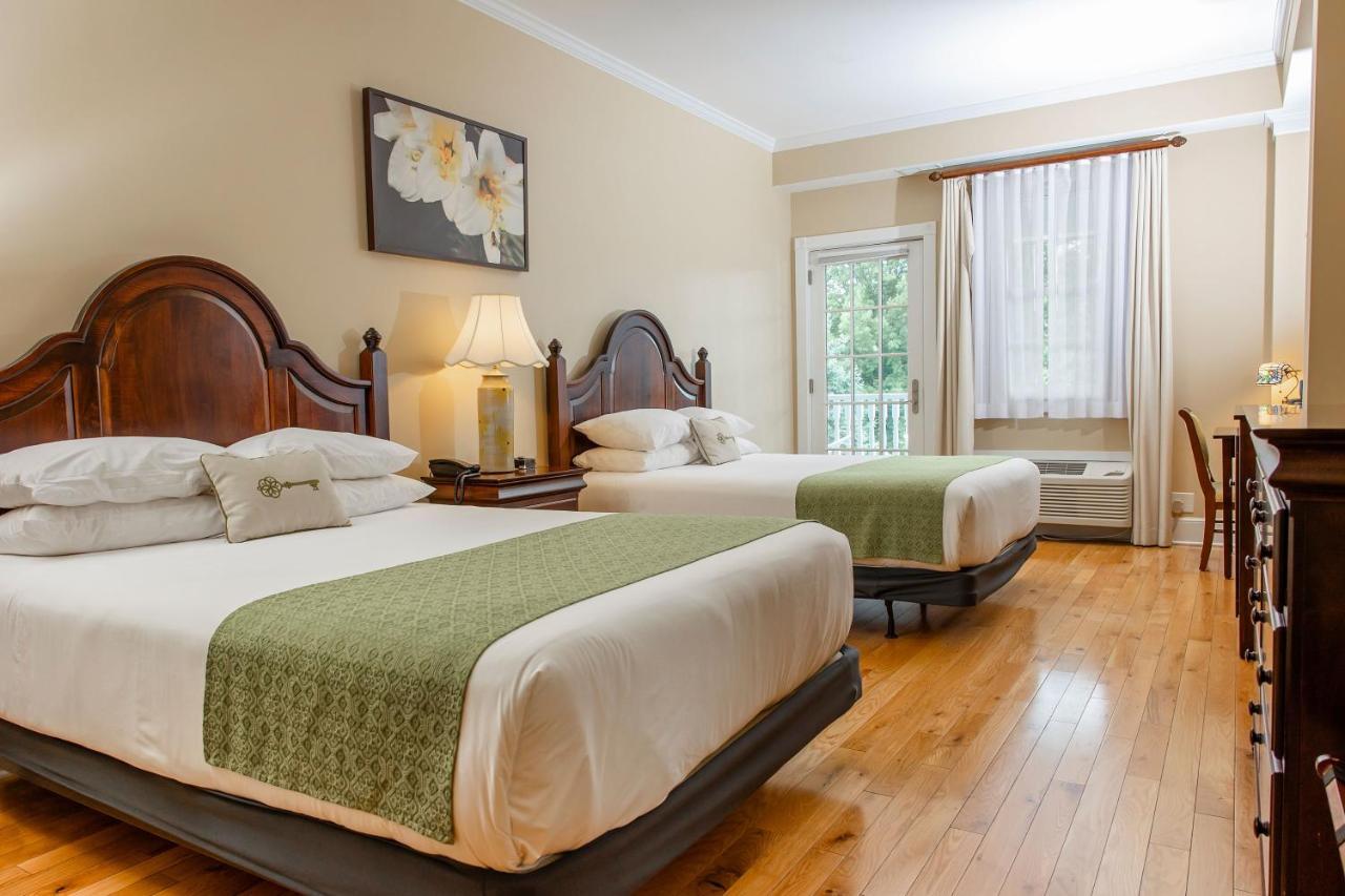 Mills Park Hotel Yellow Springs エクステリア 写真